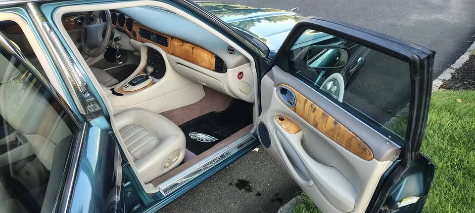 2000 Jaguar X308 XJ - Image 11 of 18