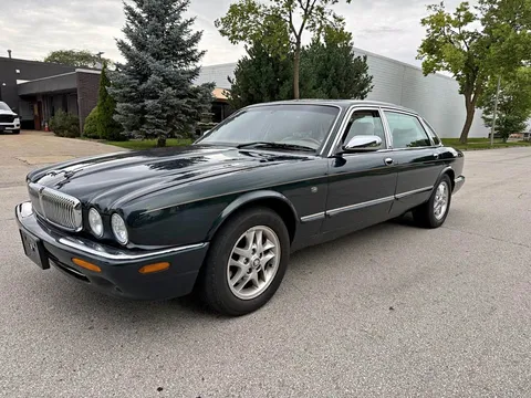 2000 Jaguar XJ XJ8 Sedan 4D