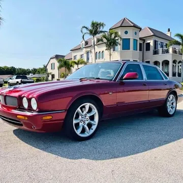 2000 Jaguar XJ XJR Sedan 4D