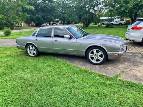 2000 Jaguar XJ XJR Sedan 4D