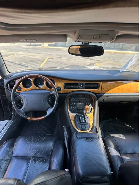 2000 Jaguar X308 XJR - Image 6 of 9