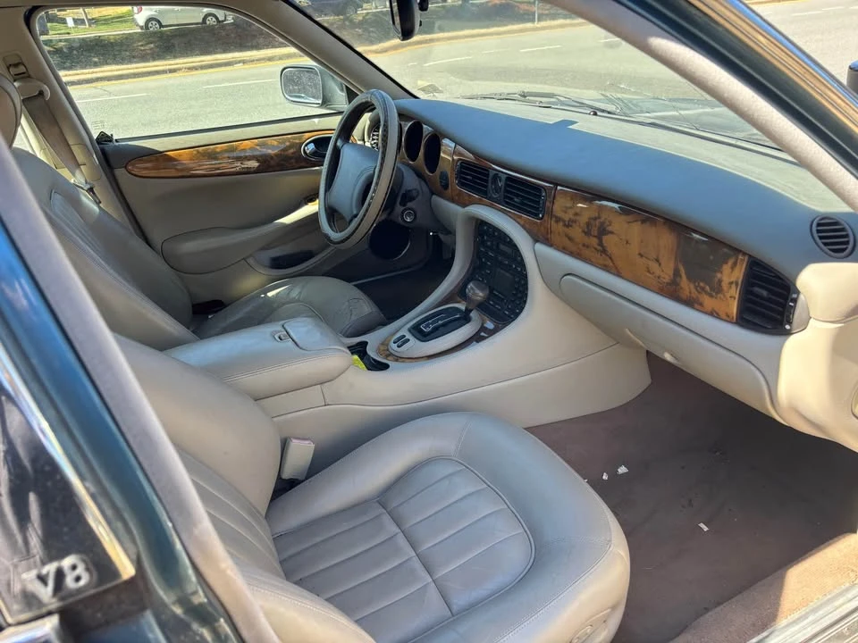 2000 Jaguar X308 XJ - Image 2 of 7