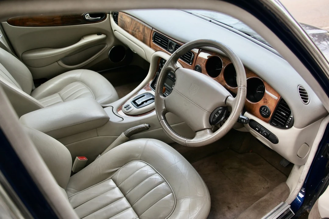 2000 Jaguar X308 XJ - Image 26 of 30