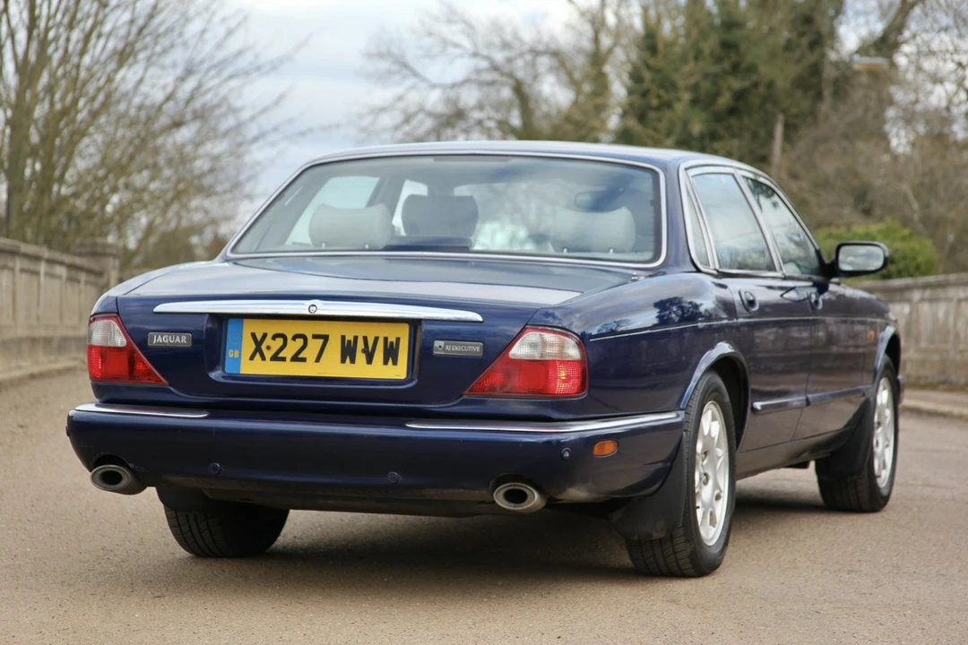 2000 Jaguar X308 XJ - Image 9 of 30