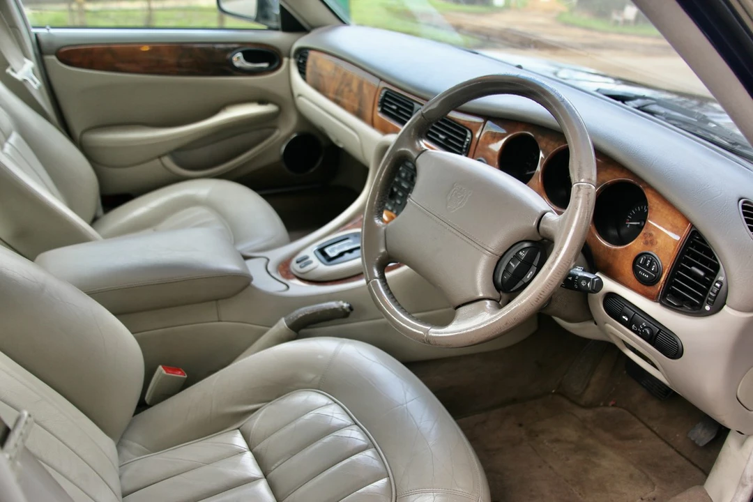 2000 Jaguar X308 XJ - Image 27 of 30