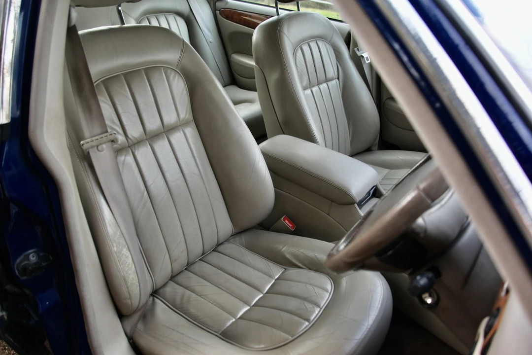 2000 Jaguar X308 XJ - Image 30 of 30