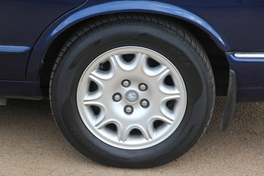 2000 Jaguar X308 XJ - Image 24 of 30