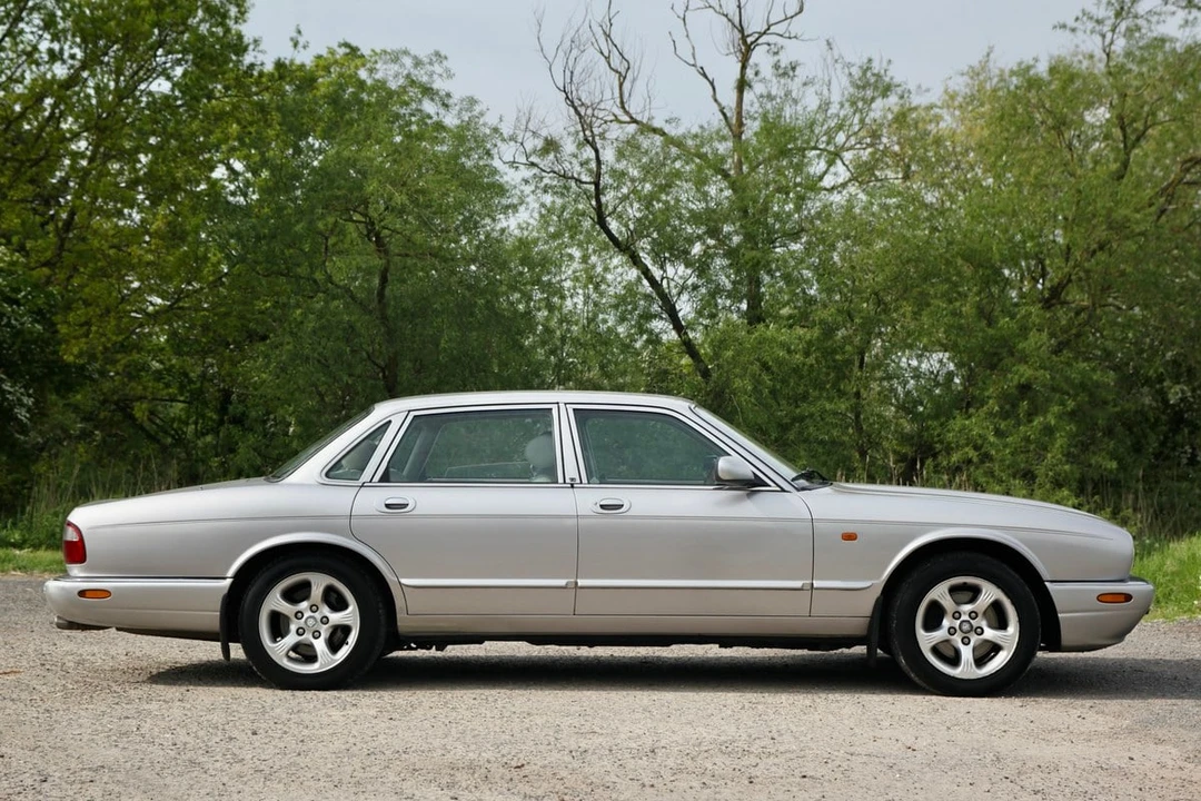 2000 Jaguar X308 XJ - Image 5 of 30