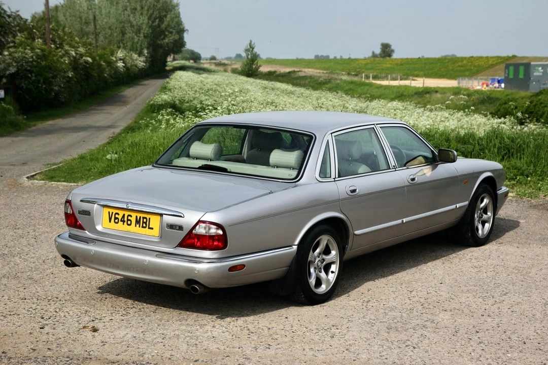 2000 Jaguar X308 XJ - Image 12 of 30