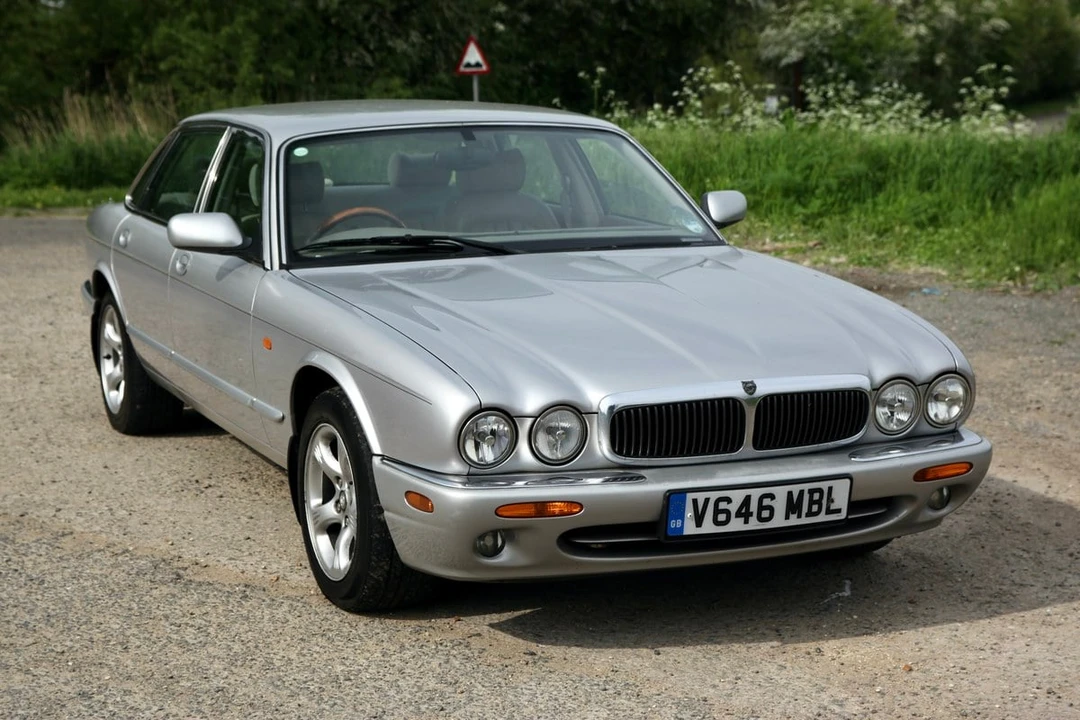 2000 Jaguar X308 XJ - Image 11 of 30