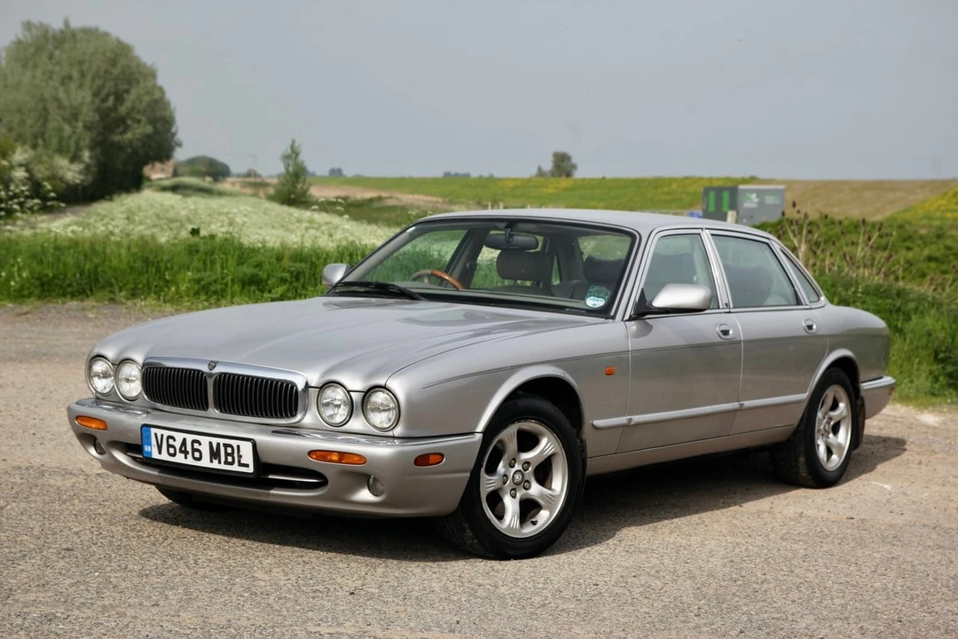 2000 Jaguar X308 XJ - Image 4 of 30
