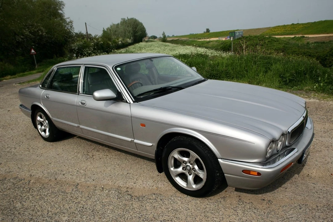 2000 Jaguar X308 XJ - Image 15 of 30