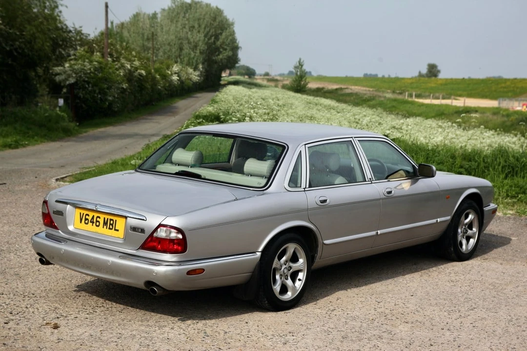 2000 Jaguar X308 XJ - Image 30 of 30