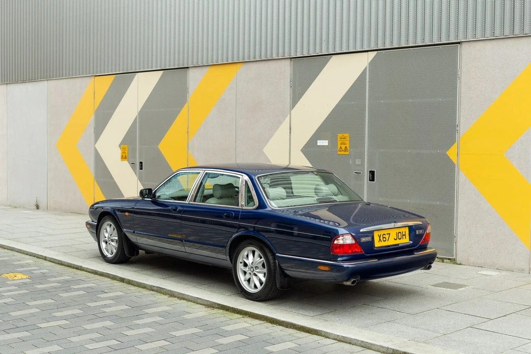 2000 Jaguar X308 XJ - Image 29 of 30