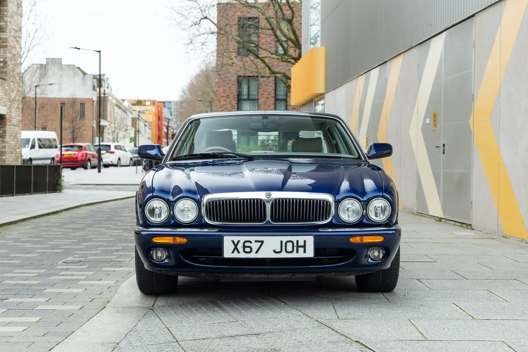 2000 Jaguar X308 XJ - Image 4 of 30