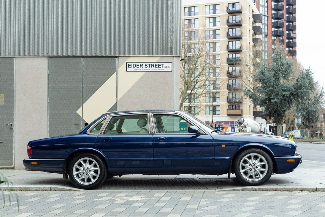 2000 Jaguar X308 XJ - Image 12 of 30