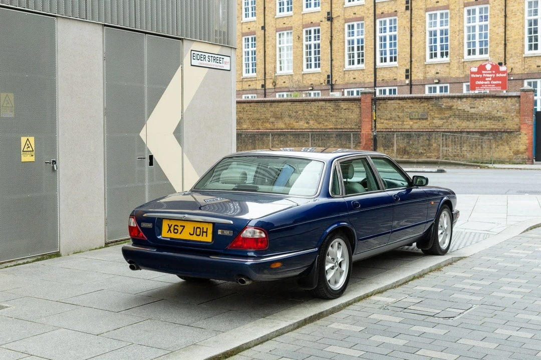2000 Jaguar X308 XJ - Image 9 of 30