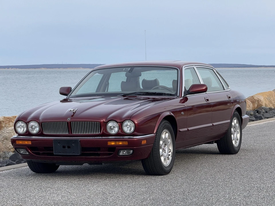 2000 Jaguar X308 XJ - Image 2 of 31
