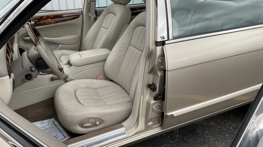 2000 Jaguar X308 XJ - Image 3 of 18
