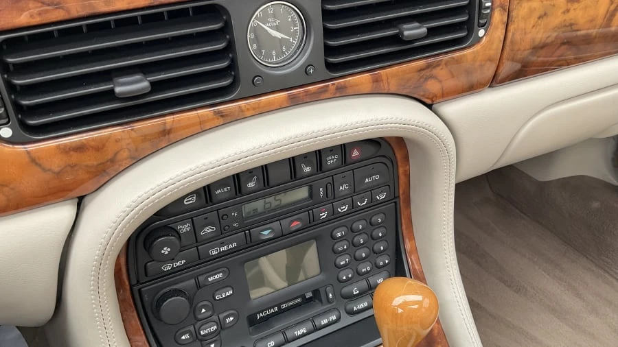 2000 Jaguar X308 XJ - Image 5 of 18