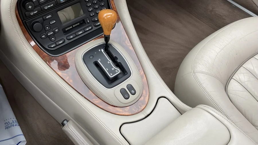 2000 Jaguar X308 XJ - Image 6 of 18