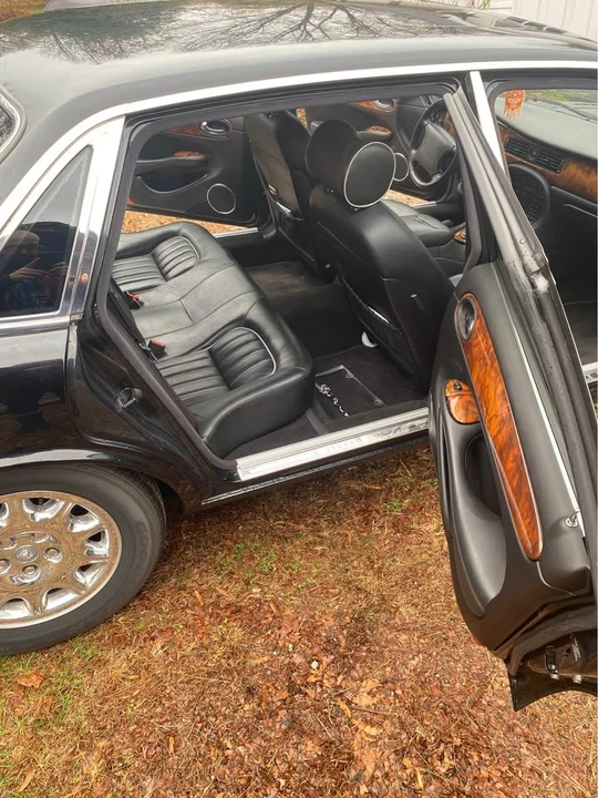 2000 Jaguar X308 XJ - Image 10 of 17