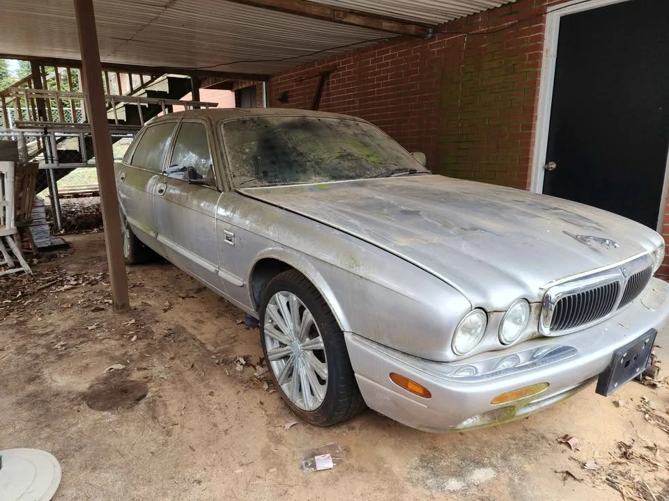 2000 Jaguar X308 XJ - Image 2 of 16