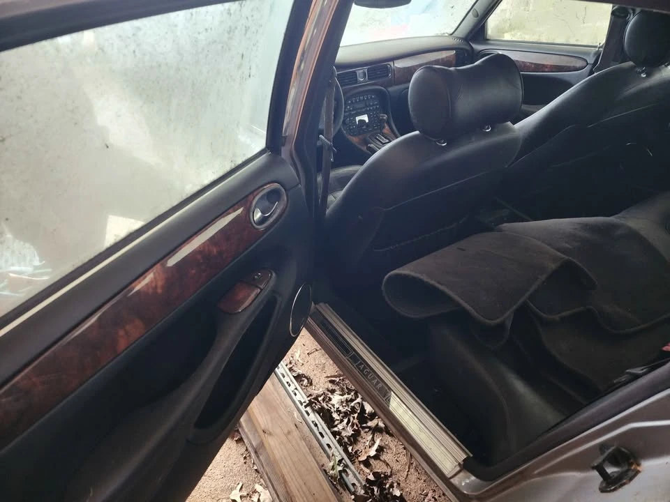 2000 Jaguar X308 XJ - Image 15 of 16