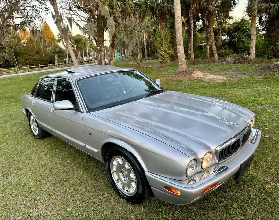2000 Jaguar X308 XJ - Image 3 of 13