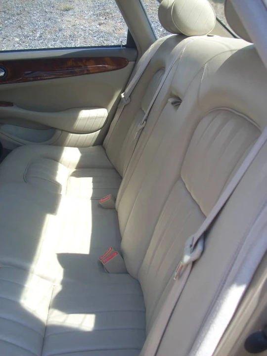 2000 Jaguar X308 XJ - Image 4 of 4