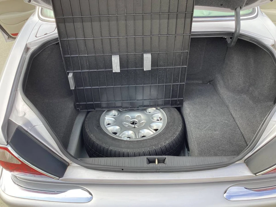2000 Jaguar X308 XJ - Image 14 of 21