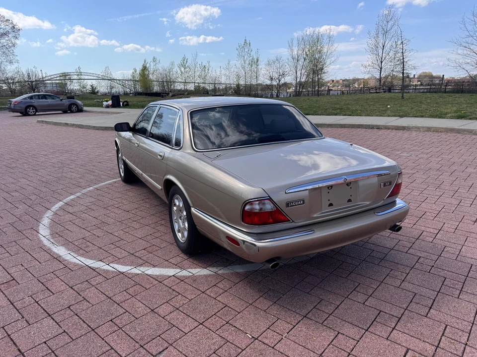 2000 Jaguar X308 XJ - Image 12 of 31