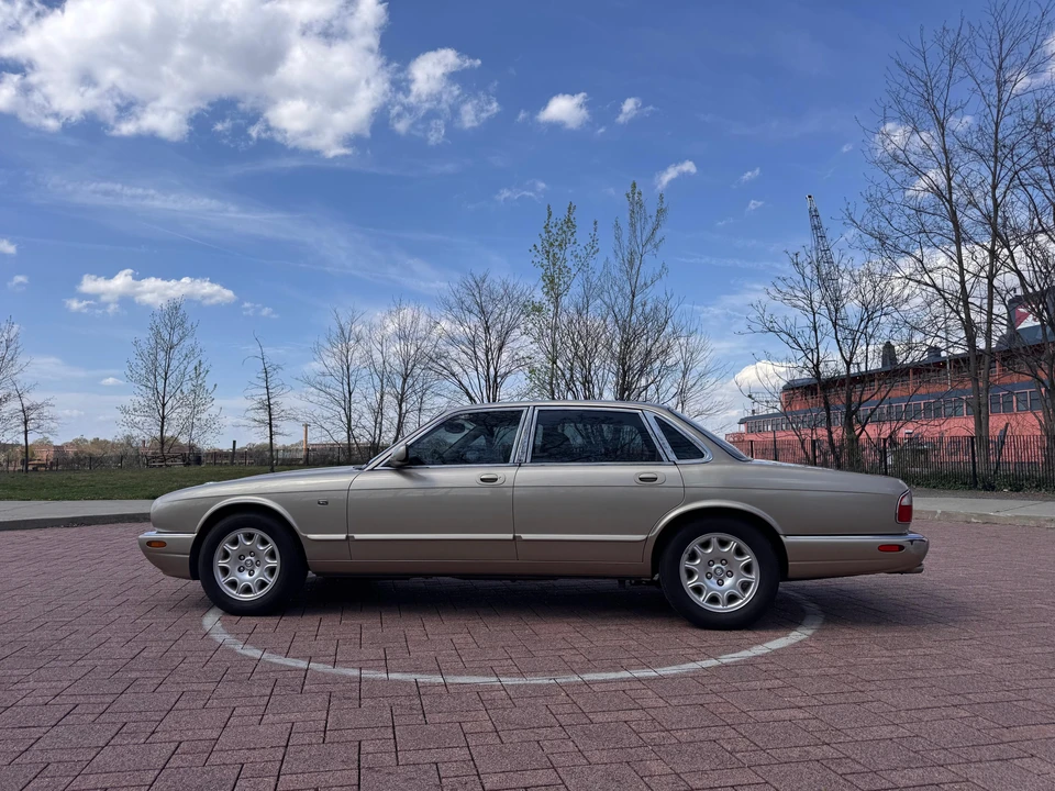 2000 Jaguar X308 XJ - Image 9 of 31