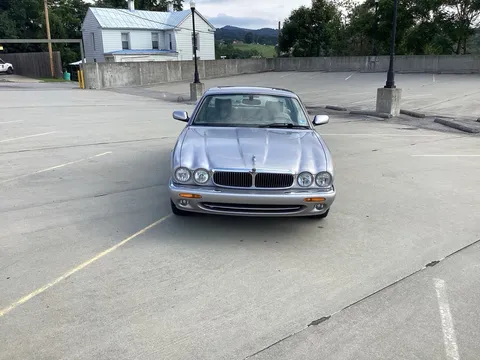 2000 Jaguar XJ8