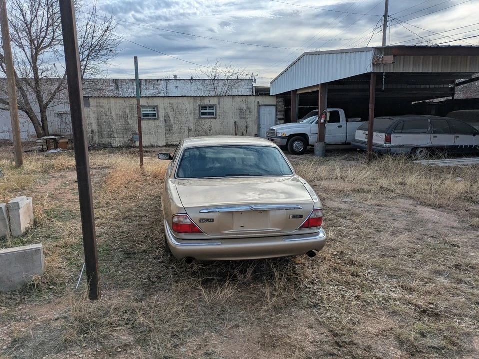 2000 Jaguar X308 XJ - Image 4 of 13