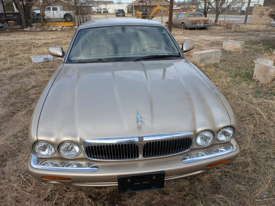 2000 Jaguar X308 XJ - Image 2 of 13