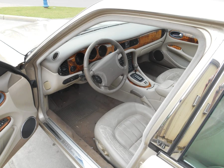 2000 Jaguar X308 XJ - Image 2 of 8