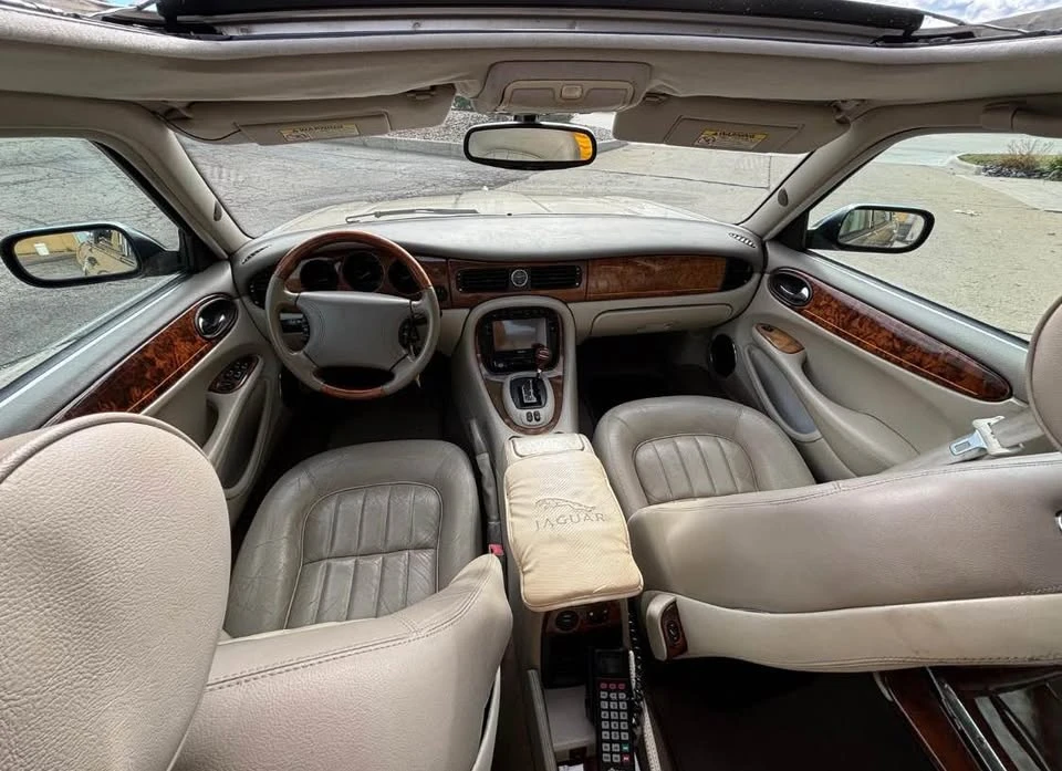 2000 Jaguar X308 XJ - Image 9 of 9