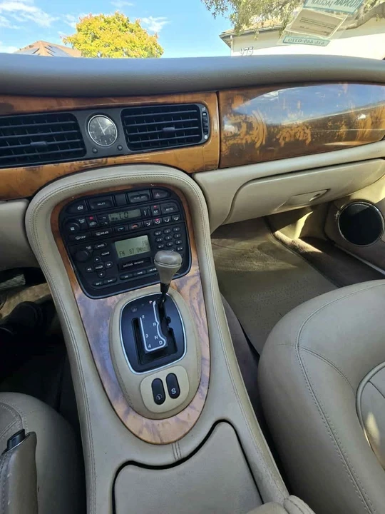2000 Jaguar X308 XJ - Image 7 of 13