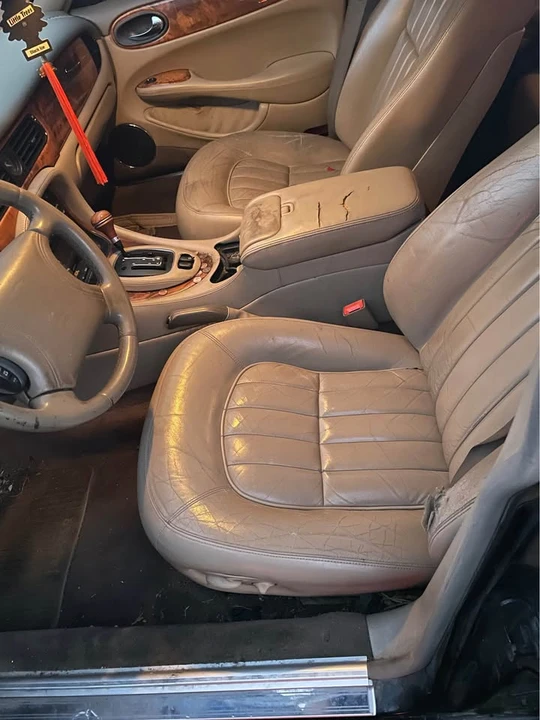 2000 Jaguar X308 XJ - Image 2 of 5