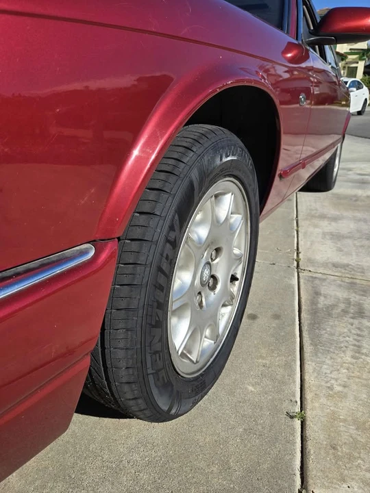 2000 Jaguar X308 XJ - Image 3 of 11
