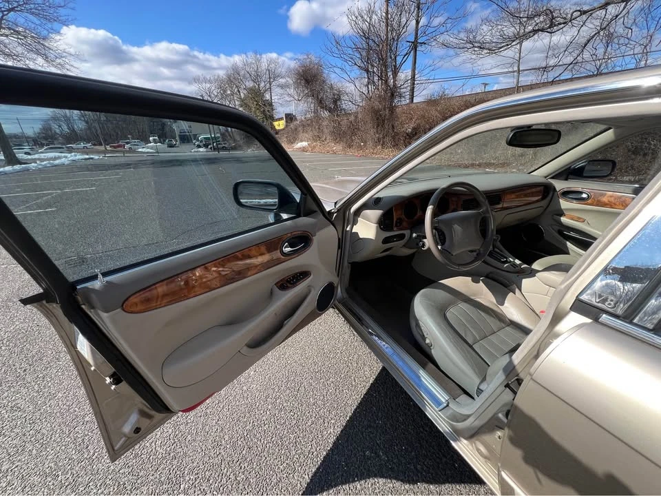 2000 Jaguar X308 XJ - Image 11 of 17