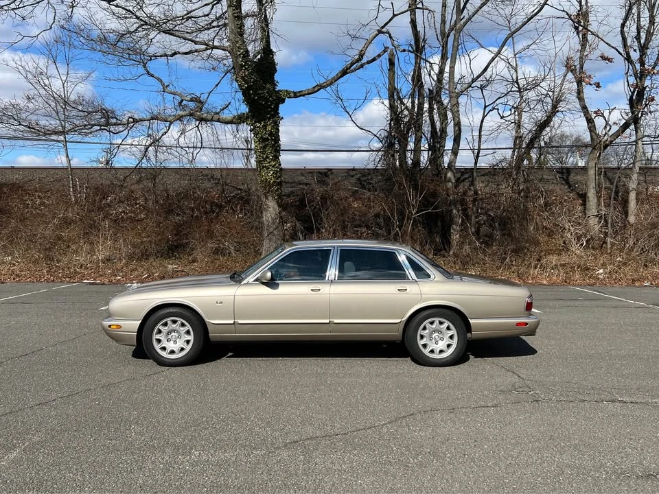 2000 Jaguar X308 XJ - Image 3 of 17