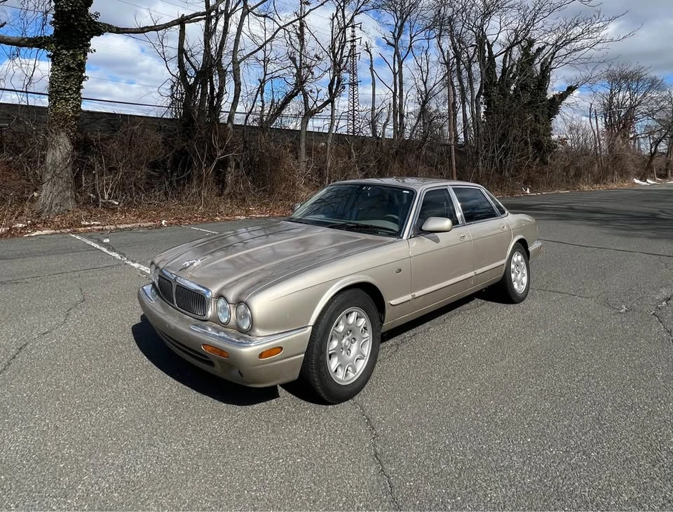 2000 Jaguar X308 XJ - Image 2 of 17