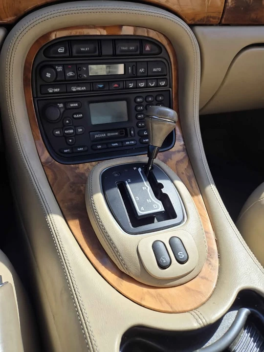 2000 Jaguar X308 XJ - Image 13 of 14