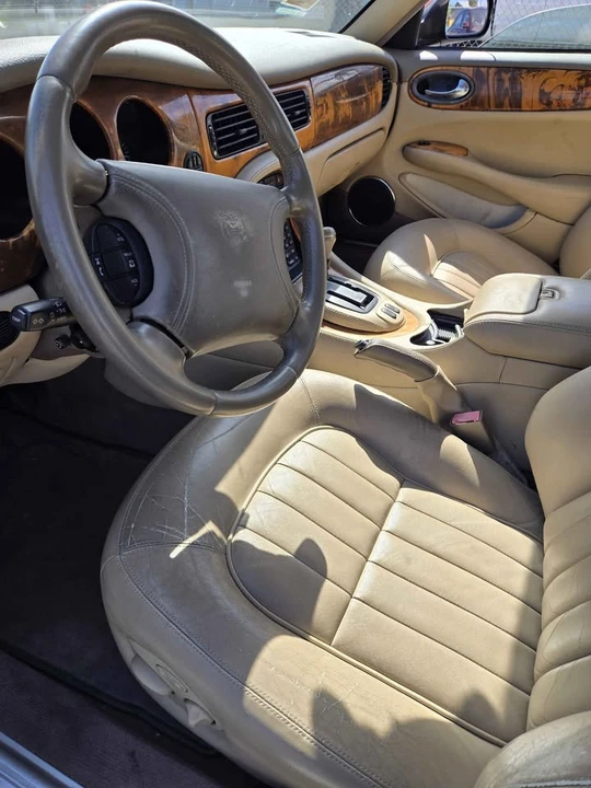 2000 Jaguar X308 XJ - Image 9 of 14