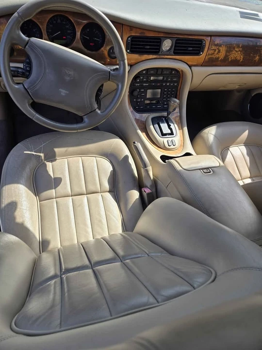 2000 Jaguar X308 XJ - Image 7 of 14