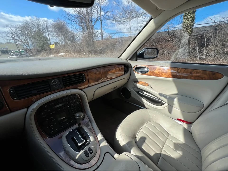 2000 Jaguar X308 XJ - Image 17 of 17