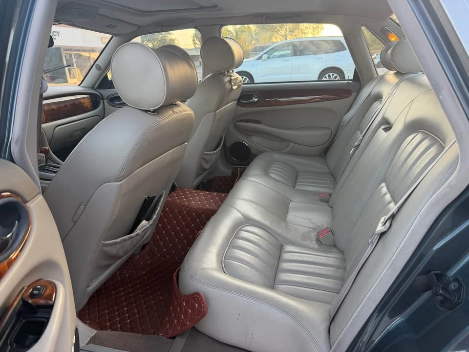 2000 Jaguar X308 XJ - Image 10 of 15