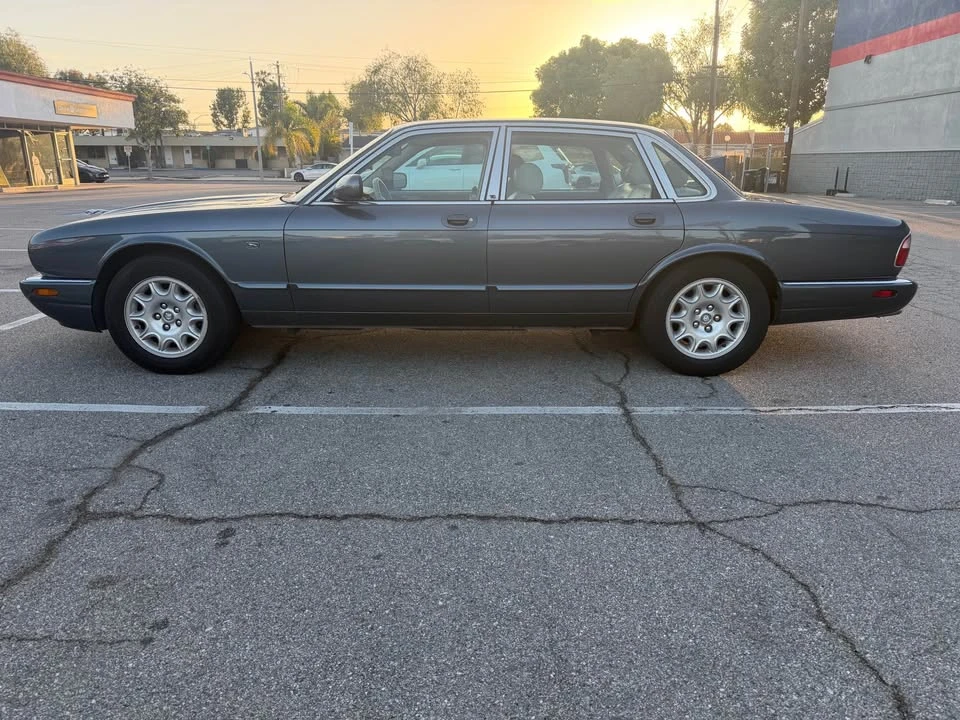 2000 Jaguar X308 XJ - Image 2 of 15